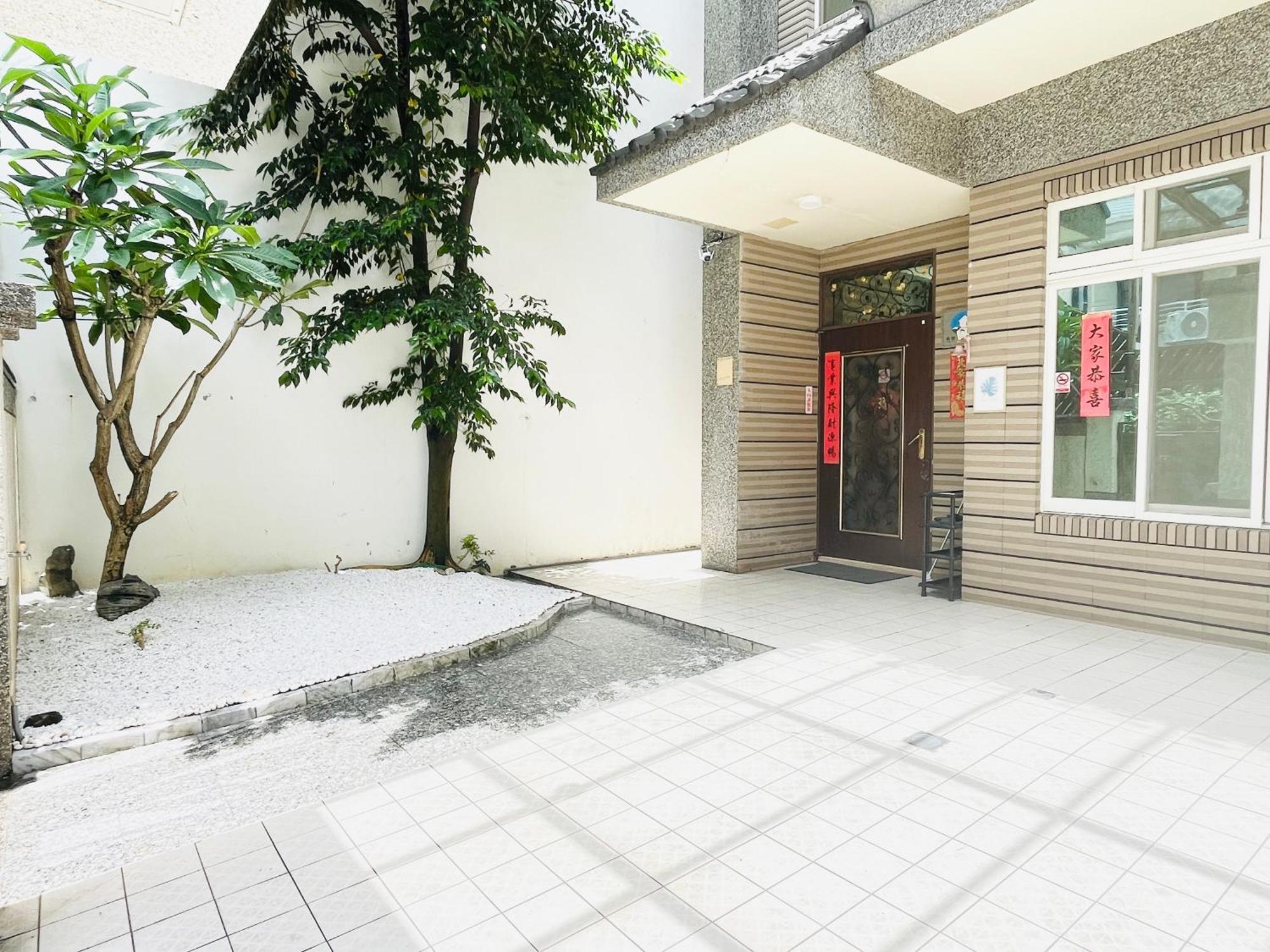 花蓮密絲朵包棟民宿 6-14人 Hualien City Ngoại thất bức ảnh